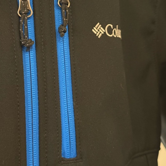Columbia jacket, almost brand, new stylish, and fun - Picture 4 of 6